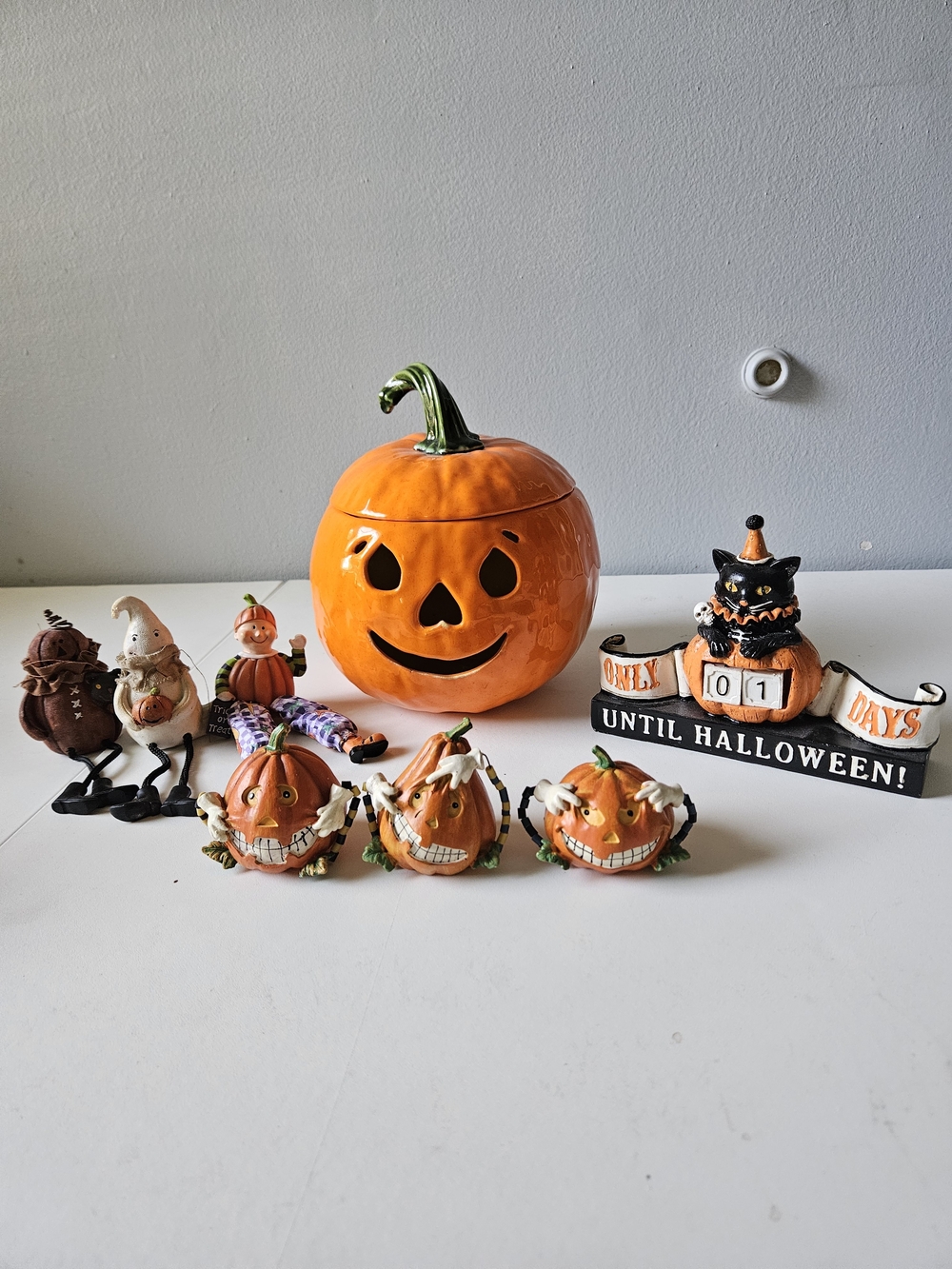 Orange Halloween Jack-O'-Lantern  Jar And Other Decorations